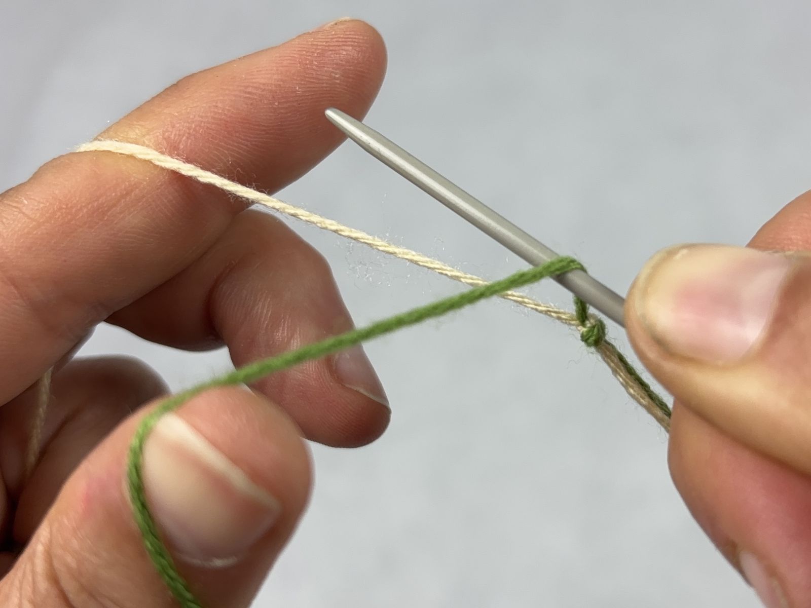 Blog-Inhaltsbild für 'Doubleface stricken: Die wichtigsten Randtechniken einfach erklärt'