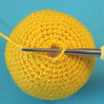 Blog-Inhaltsbild für 'Witziges Küken: Amigurumi, Osterdeko, Schlüsselanhänger, Mitbringsel (Häkelanleitung)'