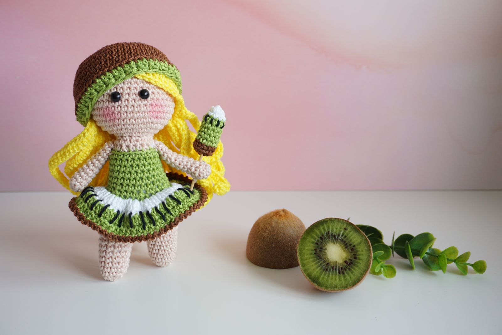 Blog-Inhaltsbild für 'Häkelanleitung Tutti Frutti Girl Kiwi'