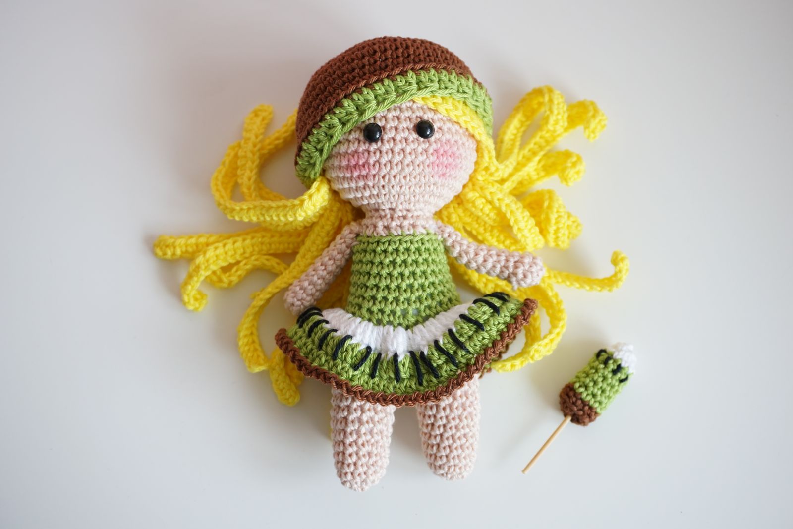 Blog-Inhaltsbild für 'Häkelanleitung Tutti Frutti Girl Kiwi'