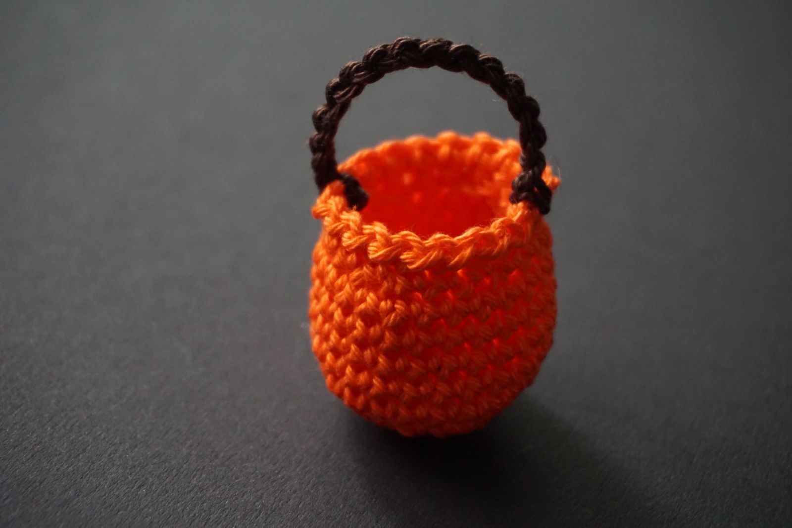 Blog-Inhaltsbild für 'Häkelanleitung Eierwärmer Geister'