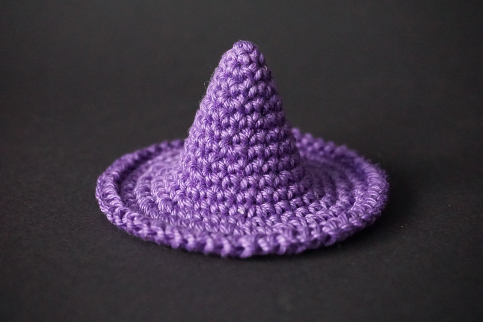 Blog-Inhaltsbild für 'Häkelanleitung Eierwärmer Geister'