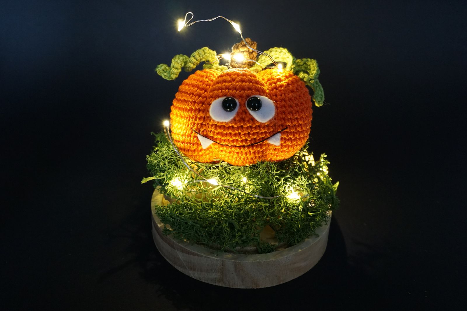 Blog-Inhaltsbild für 'Häkelanleitung Beleuchteter Kürbis - Freebie'