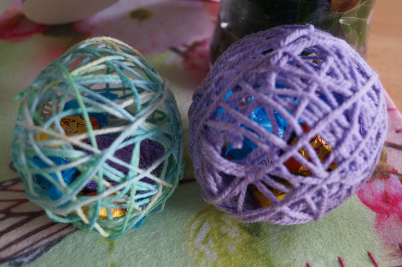 Blog-Inhaltsbild für 'Ostereier aus Wollresten basteln'