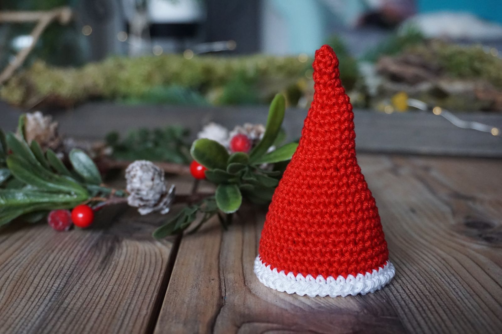 Blog-Inhaltsbild für 'Häkelanleitung Eierwärmer Weihnachtsmütze - Freebie'