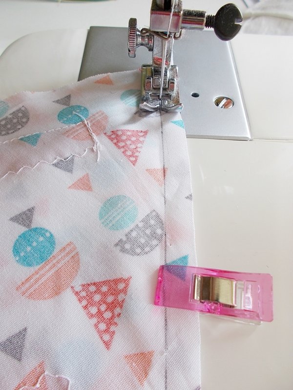 Zusammennähen des Wimpels