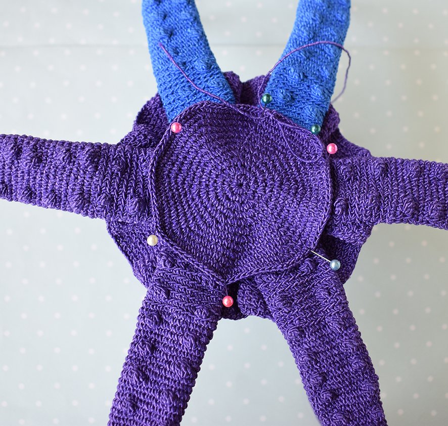 Blog content image for 'Phone stand «Octopus pirate»'