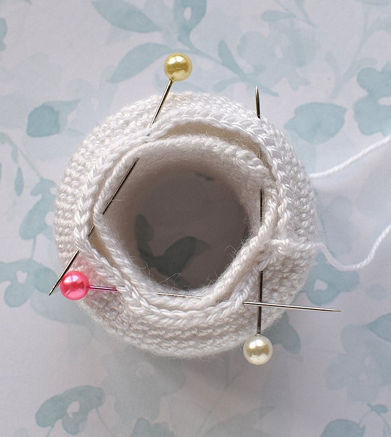 Blog content image for 'Кольцо для салфеток «Пасхальный кролик»'