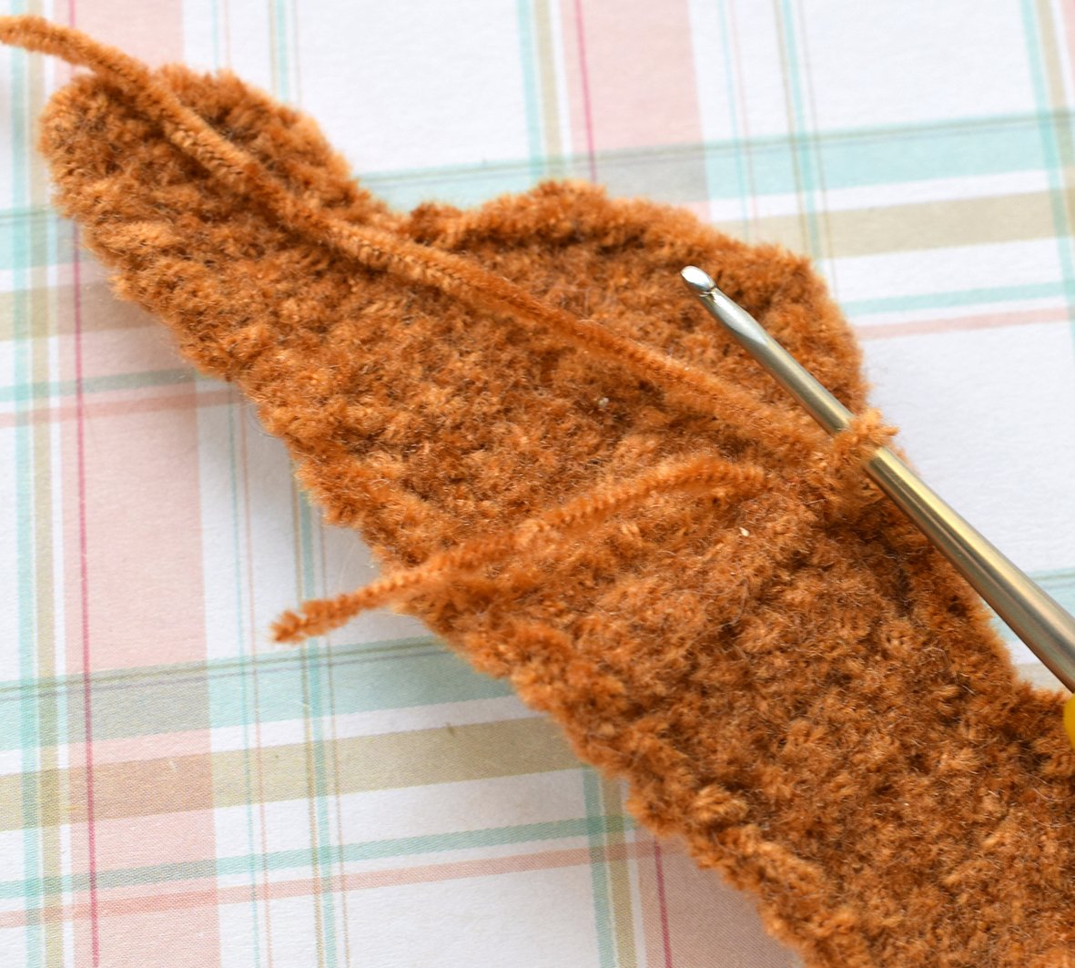 Blog content image for 'Bookmark or decor for a Dachshund cup'