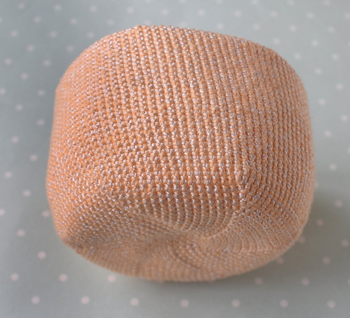 Blog-Inhaltsbild für 'Übertopf «was hast du in deinem Kopf?». 2 in 1: Häkeln oder Stricken'