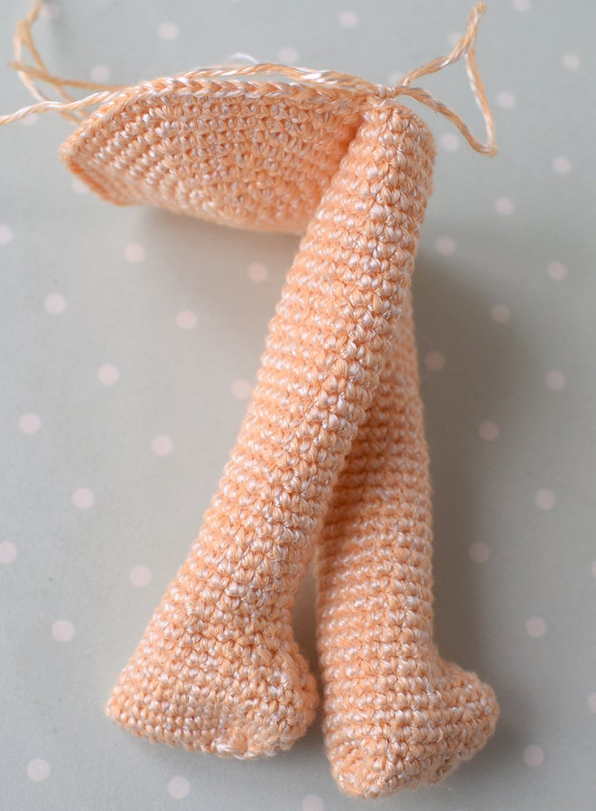 Blog-Inhaltsbild für 'Übertopf «was hast du in deinem Kopf?». 2 in 1: Häkeln oder Stricken'