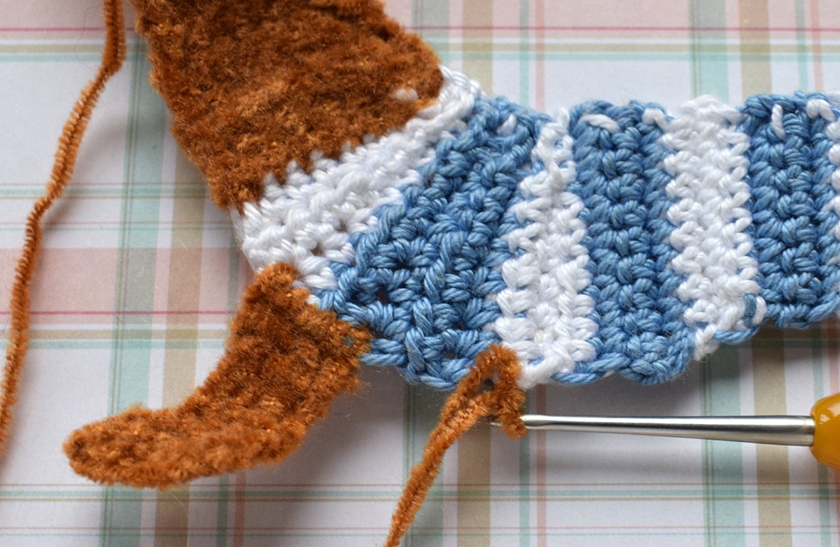 Blog content image for 'Bookmark or decor for a Dachshund cup'