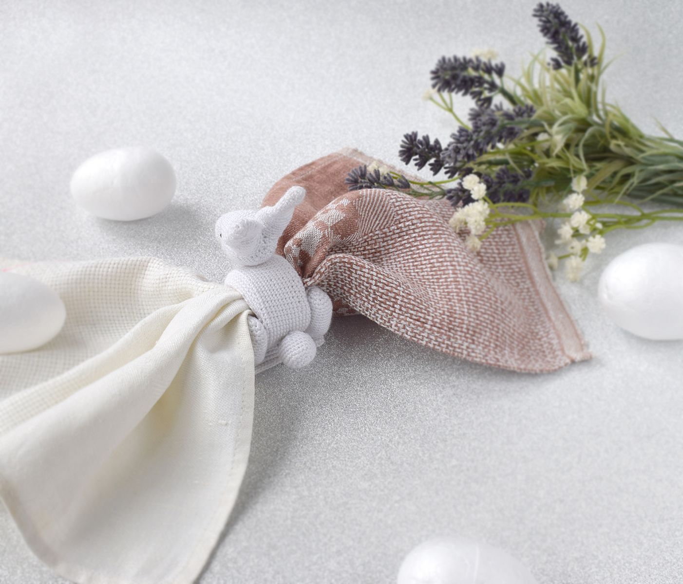 Blog content image for 'Кольцо для салфеток «Пасхальный кролик»'