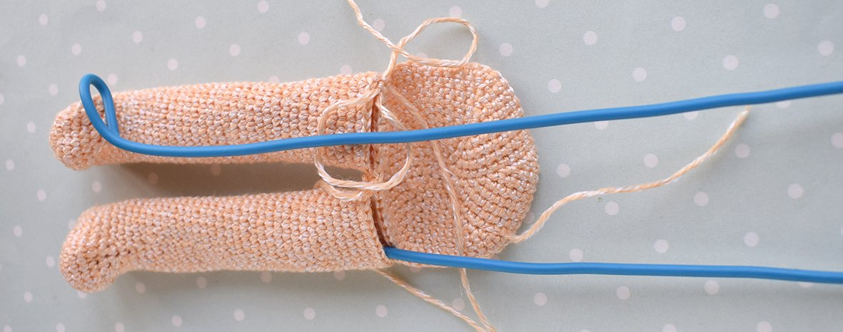 Blog-Inhaltsbild für 'Übertopf «was hast du in deinem Kopf?». 2 in 1: Häkeln oder Stricken'