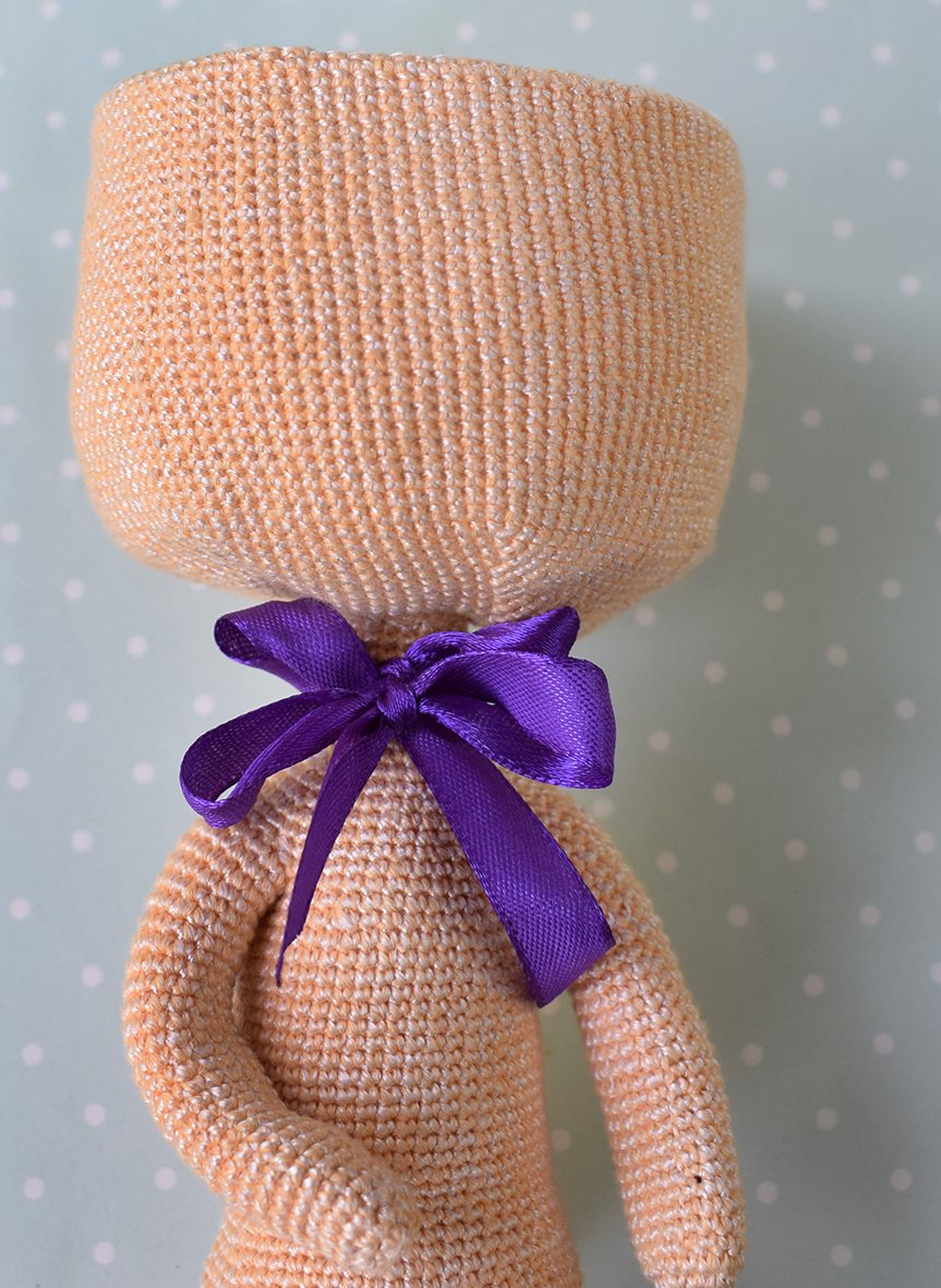 Blog-Inhaltsbild für 'Übertopf «was hast du in deinem Kopf?». 2 in 1: Häkeln oder Stricken'