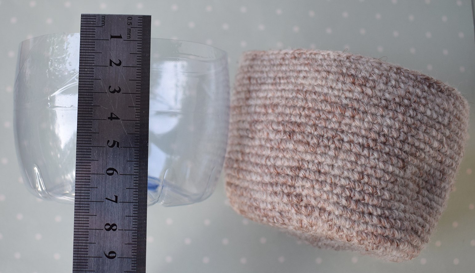 Blog content image for 'Cachepot « Dog ». 2 in 1: Crochet or knit'