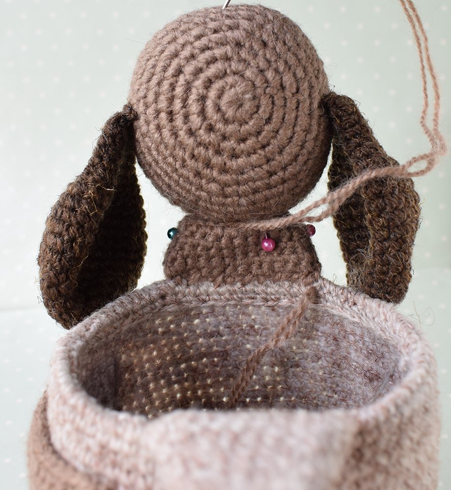Blog content image for 'Cachepot « Dog ». 2 in 1: Crochet or knit'