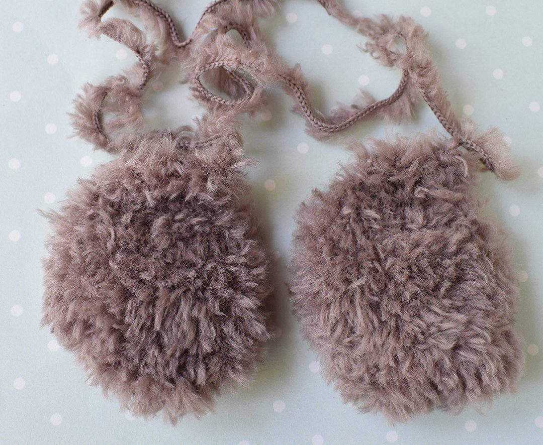 Blog content image for 'Cachepot « Dog ». 2 in 1: Crochet or knit'