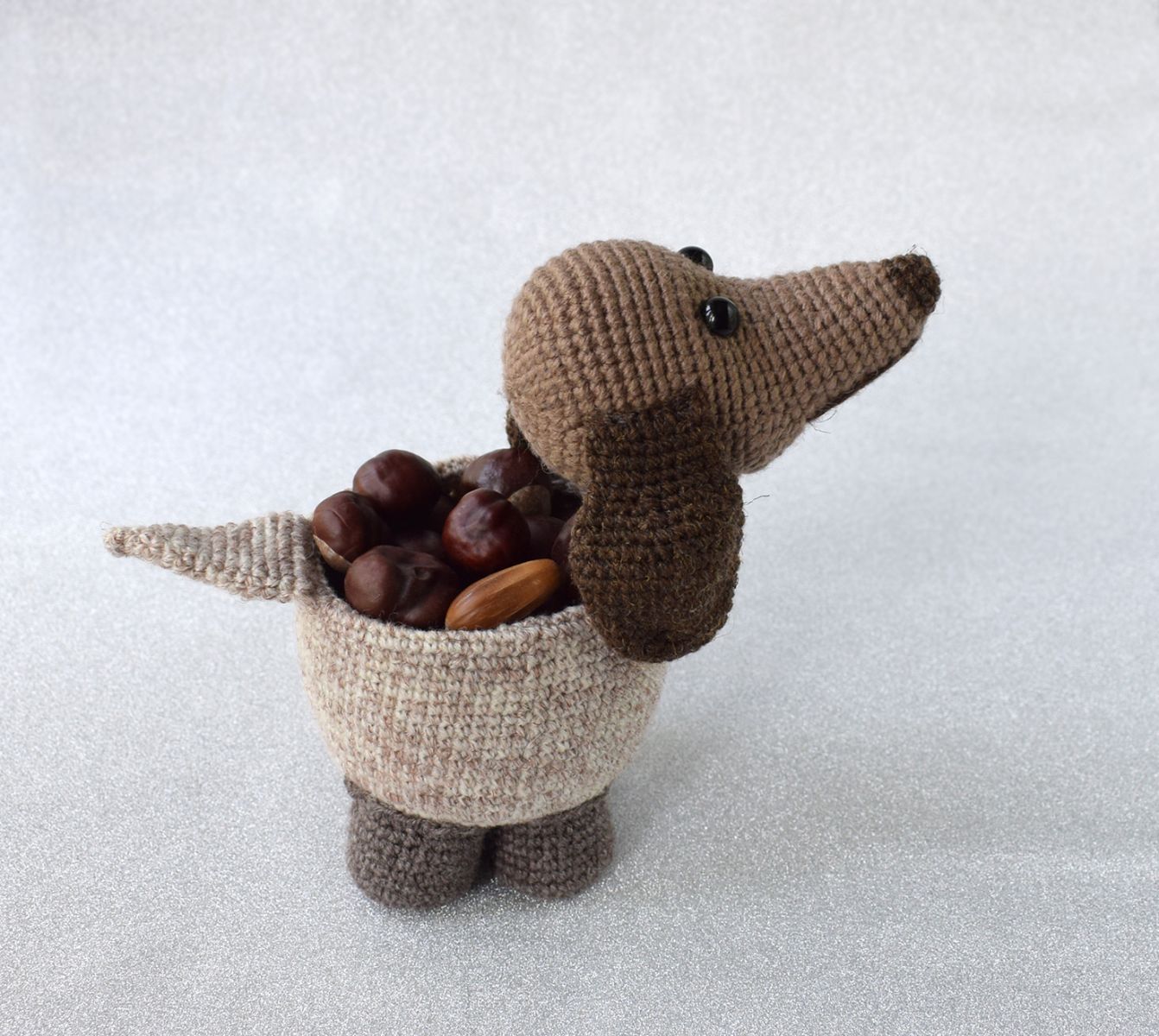 Blog content image for 'Cachepot « Dog ». 2 in 1: Crochet or knit'
