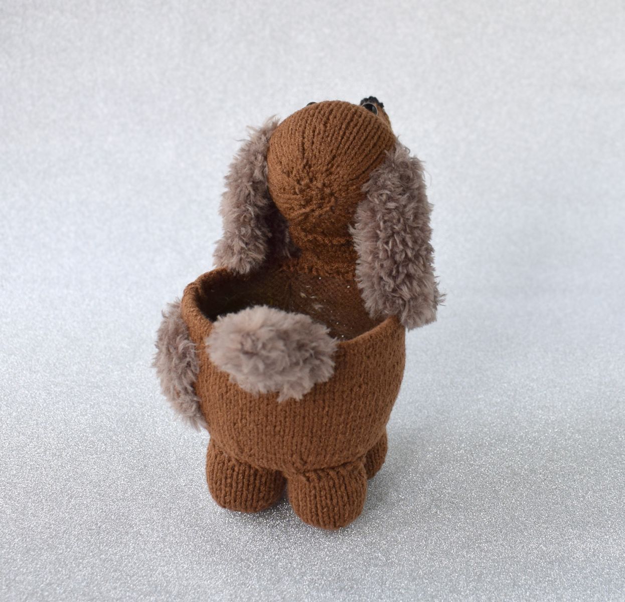Blog content image for 'Cachepot « Dog ». 2 in 1: Crochet or knit'