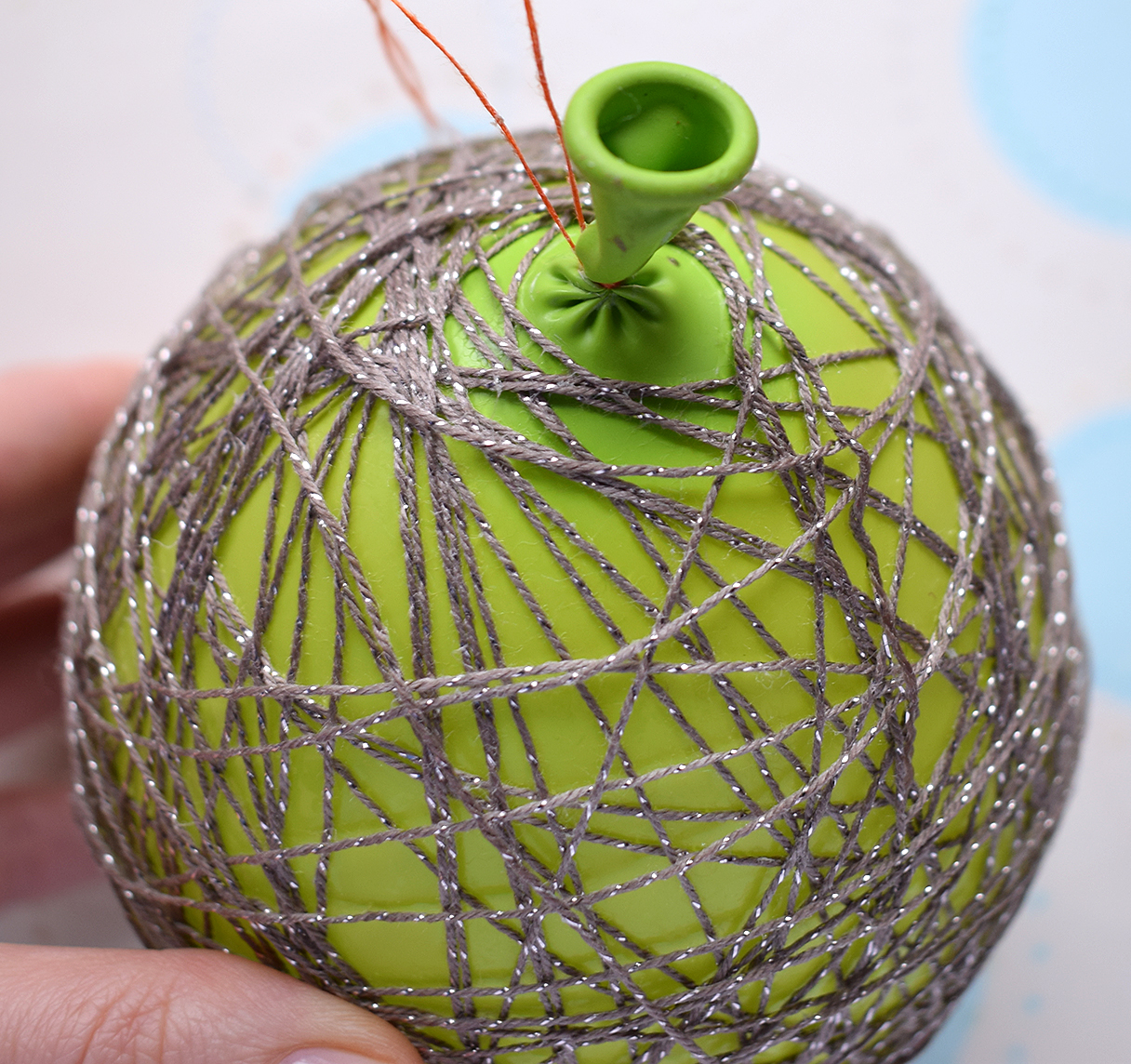 Blog-Inhaltsbild für 'Weihnachtskugel mit Glocke'