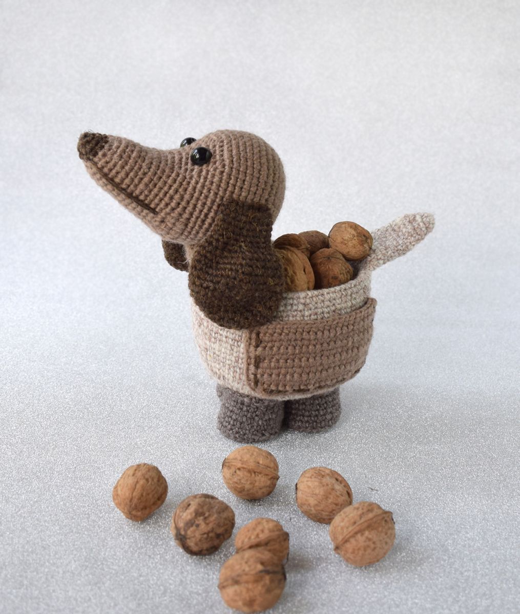 Blog content image for 'Cachepot « Dog ». 2 in 1: Crochet or knit'