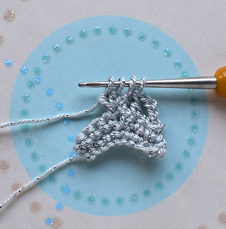 Blog-Inhaltsbild für 'Weihnachtskugel mit Glocke'