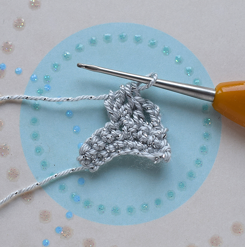 Blog-Inhaltsbild für 'Weihnachtskugel mit Glocke'