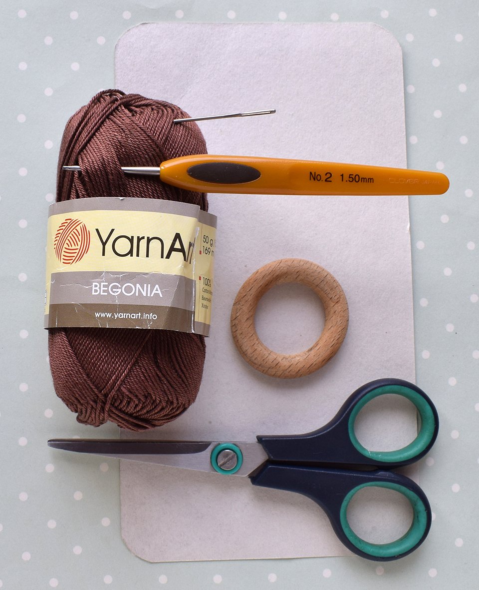 Blog content image for 'Napkin ring or egg holder «Little House»'