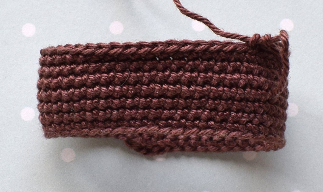 Blog-Inhaltsbild für 'Serviettenring oder Eierhalter "Häuschen"'