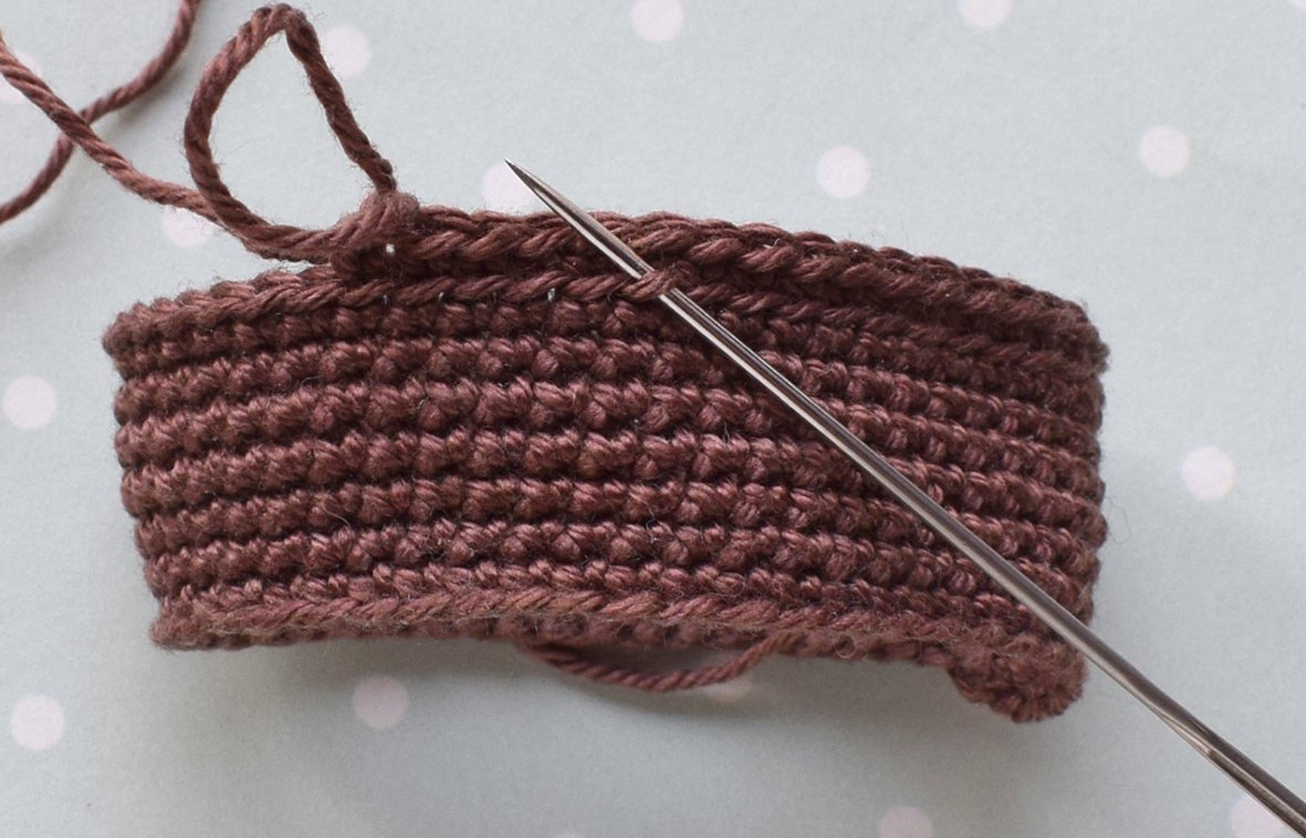 Blog-Inhaltsbild für 'Serviettenring oder Eierhalter "Häuschen"'