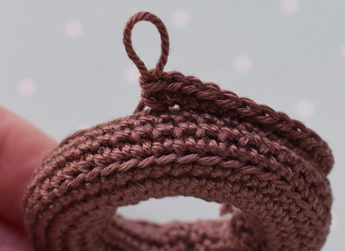 Blog-Inhaltsbild für 'Serviettenring oder Eierhalter "Häuschen"'