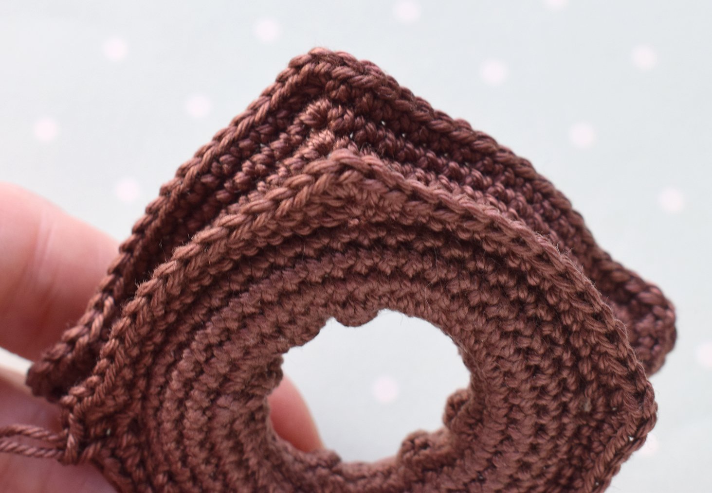 Blog content image for 'Napkin ring or egg holder «Little House»'