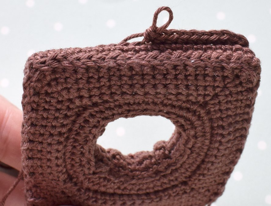 Blog-Inhaltsbild für 'Serviettenring oder Eierhalter "Häuschen"'