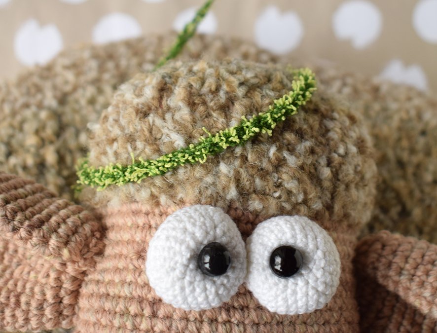 Blog content image for '“Sheep” cushion – my new cuddly friend!'