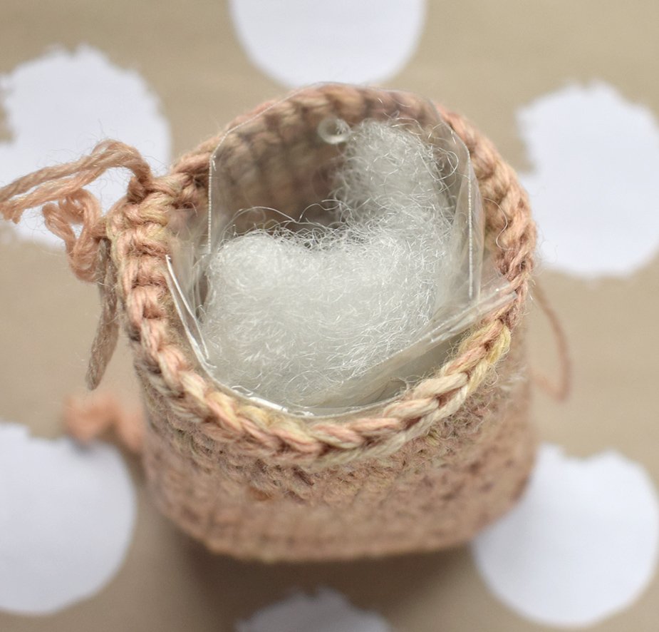 Blog-Inhaltsbild für 'Kissen „Schaf“ – mein neuer Kuschelfreund!'