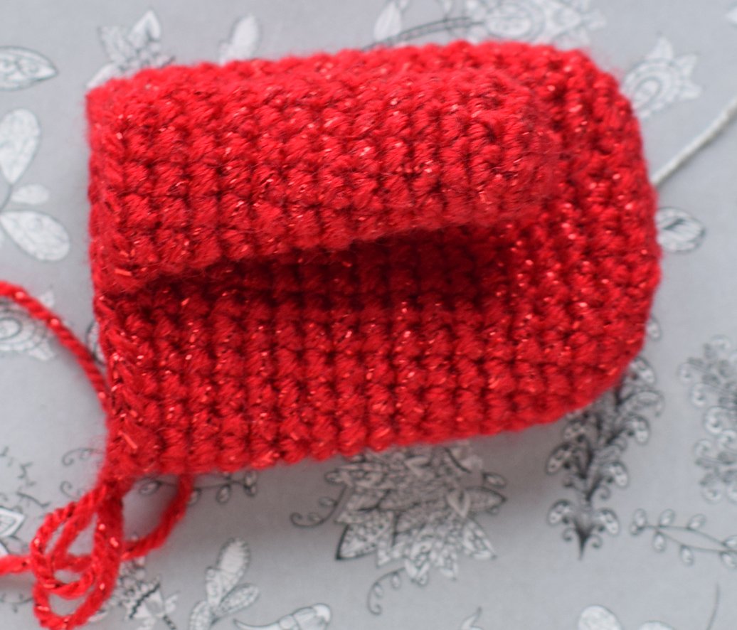 Blog content image for 'Phone stand «Santa's helper»'