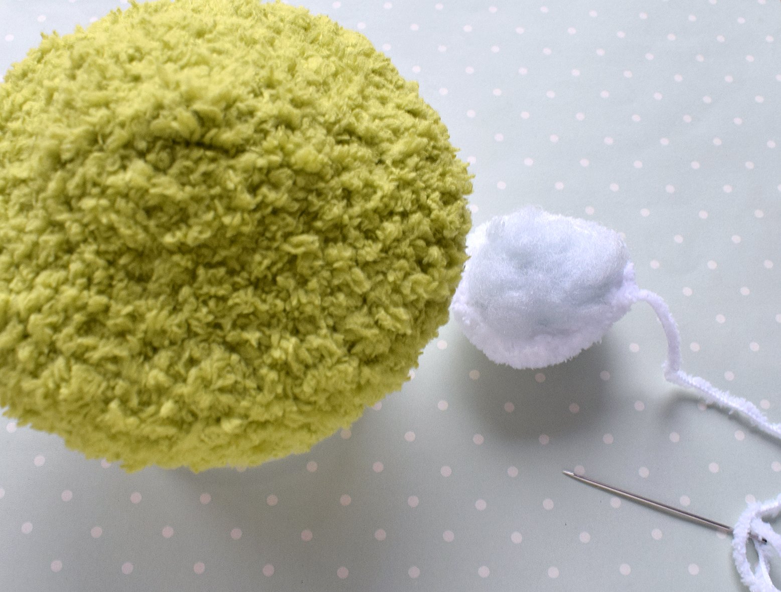 Blog-Inhaltsbild für '"Osterwiese" – Deckeldekoration für Gläser'