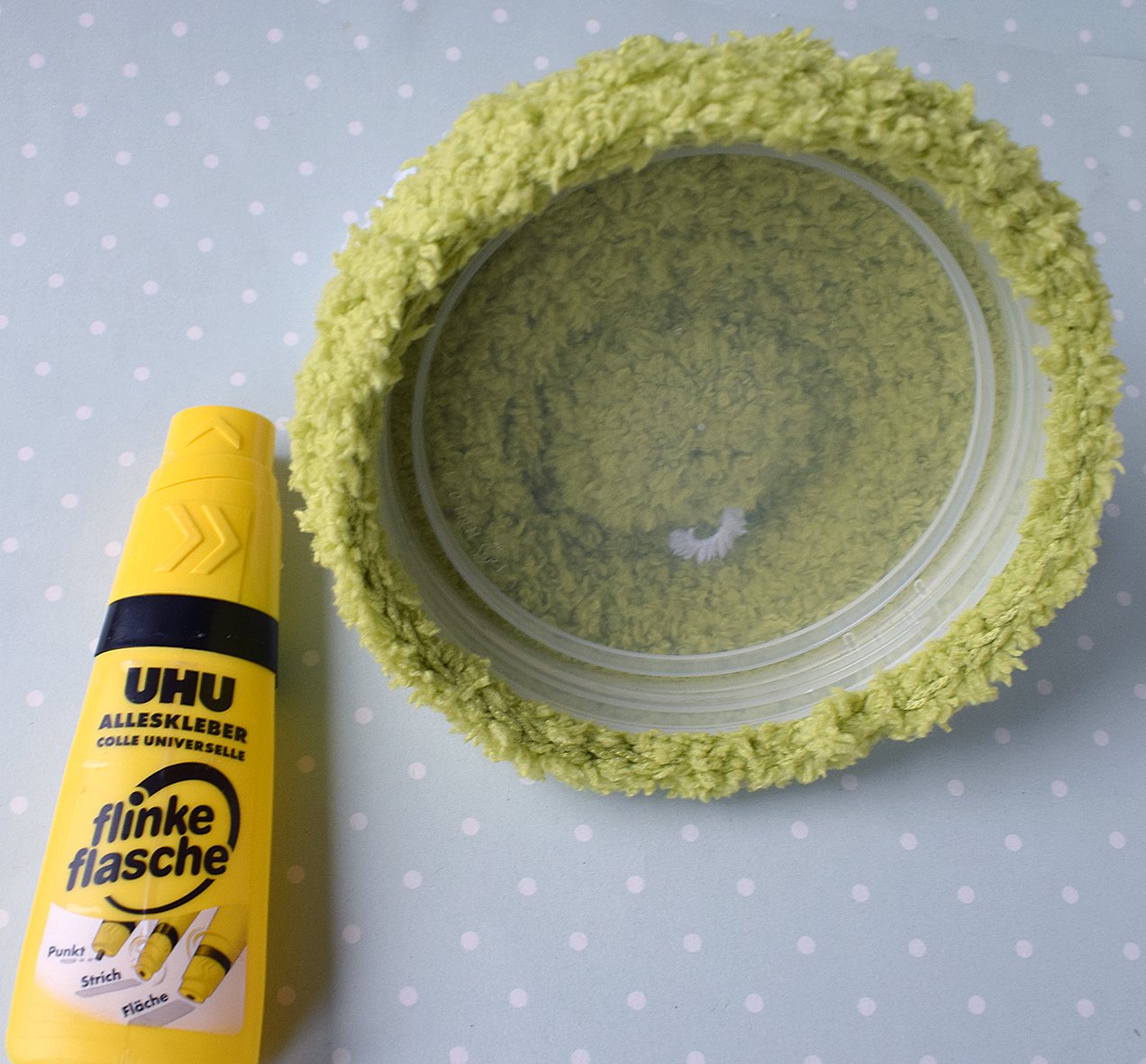 Blog content image for '«Пасхальная поляна» - декор крышки на банку'