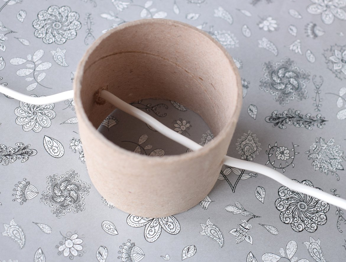 Blog content image for 'Phone stand «Santa's helper»'