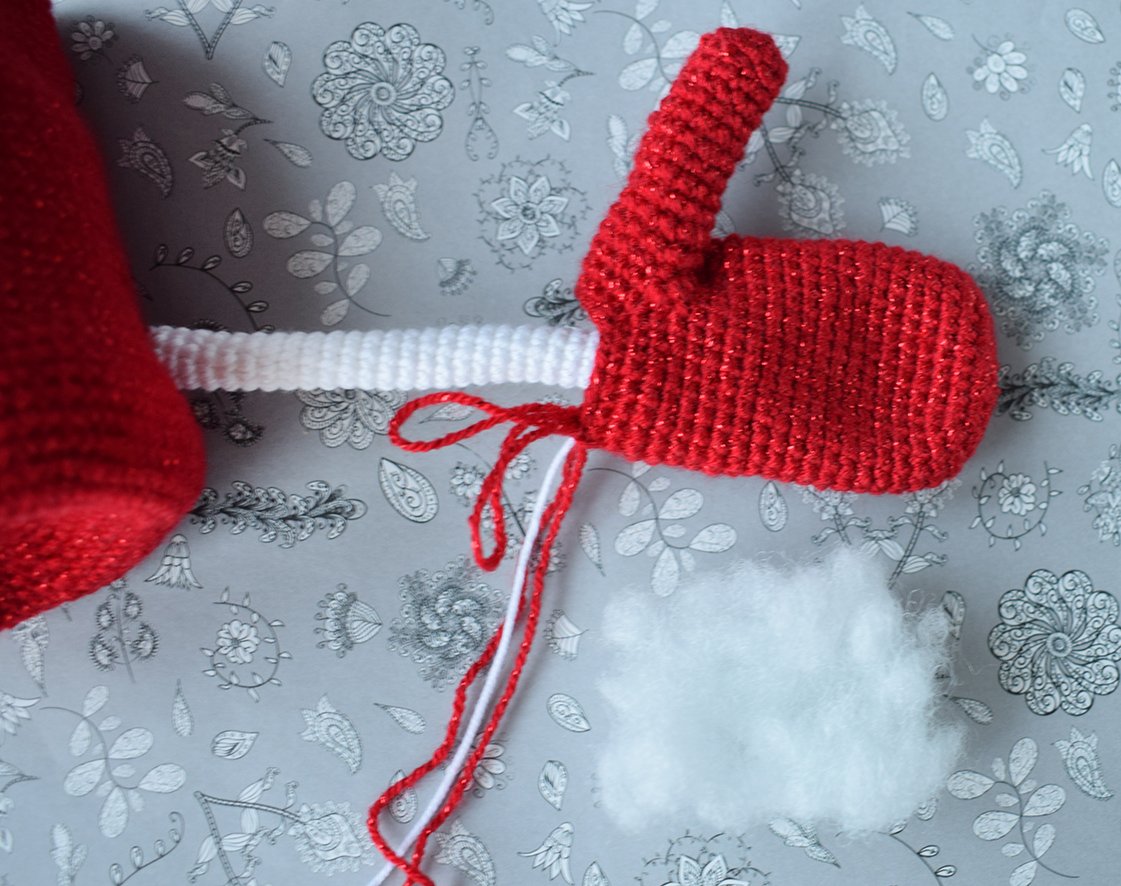 Blog content image for 'Phone stand «Santa's helper»'