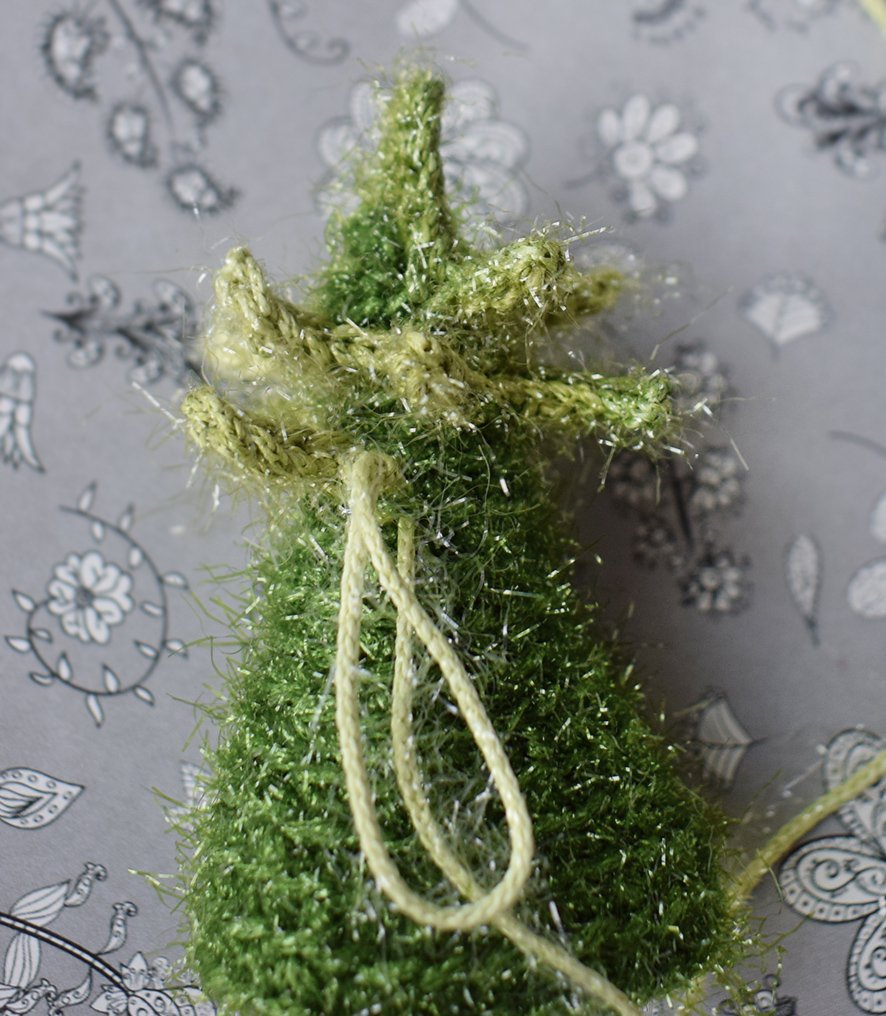 Blog content image for 'Phone stand «Santa's helper»'