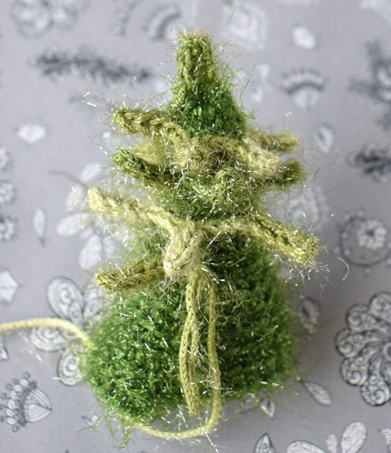 Blog content image for 'Phone stand «Santa's helper»'