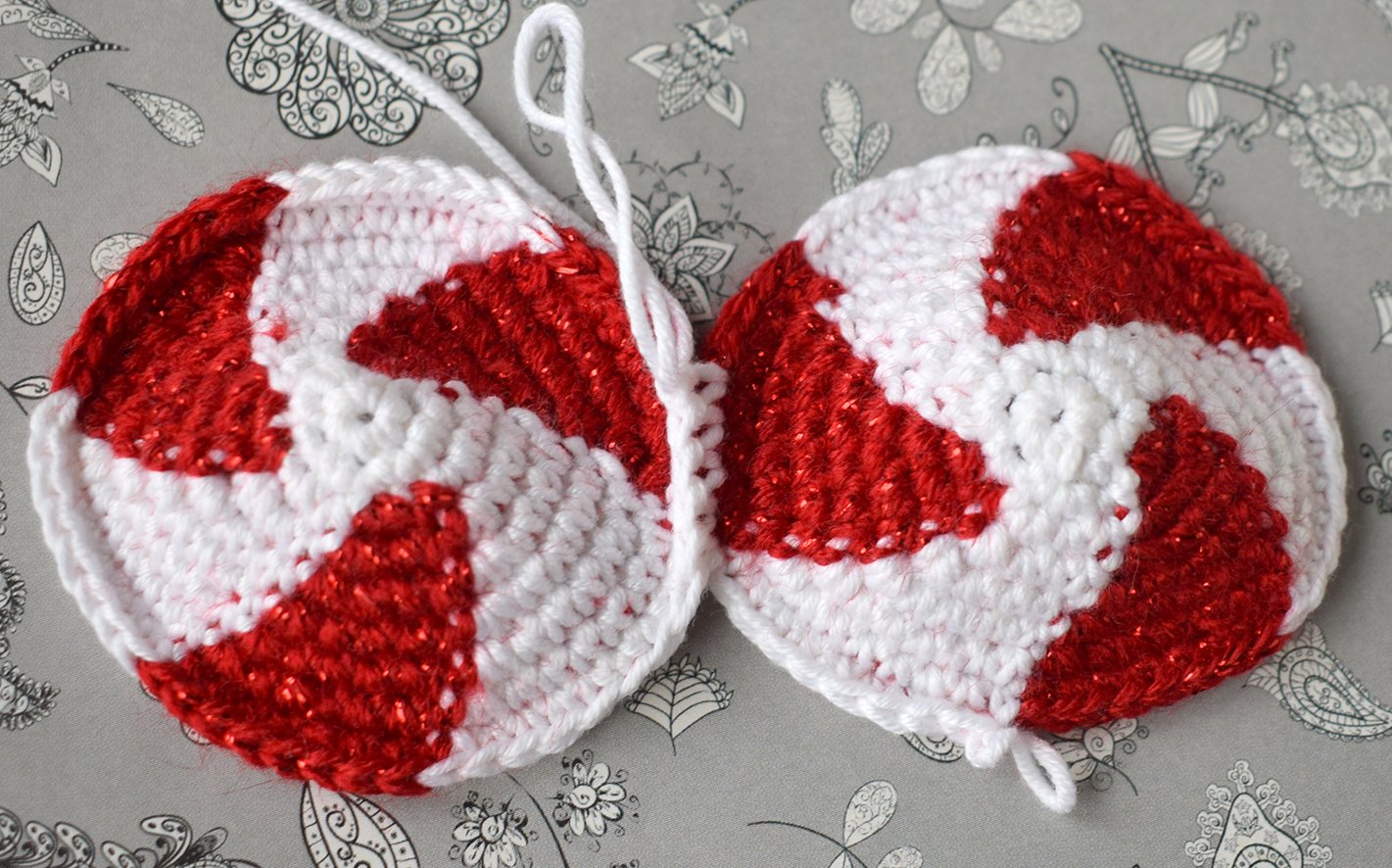 Blog content image for 'Phone stand «Santa's helper»'