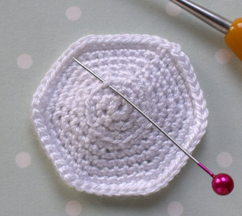 Blog content image for '«Поляна мухоморов» – подставка для колец'