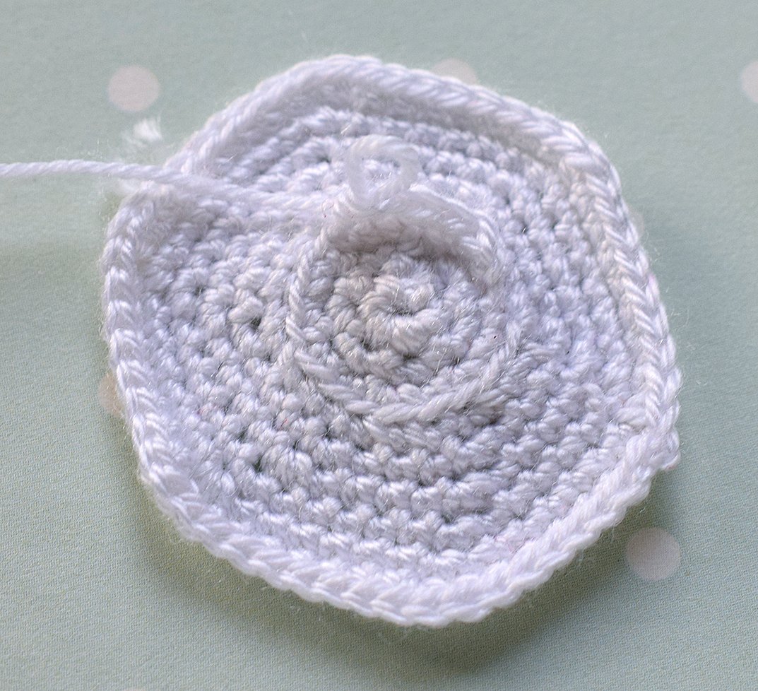 Blog content image for '«Поляна мухоморов» – подставка для колец'