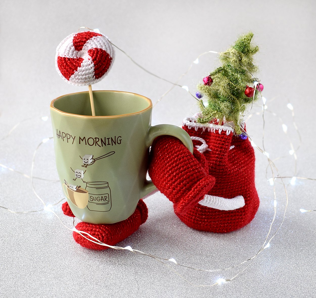 Blog content image for 'Phone stand «Santa's helper»'