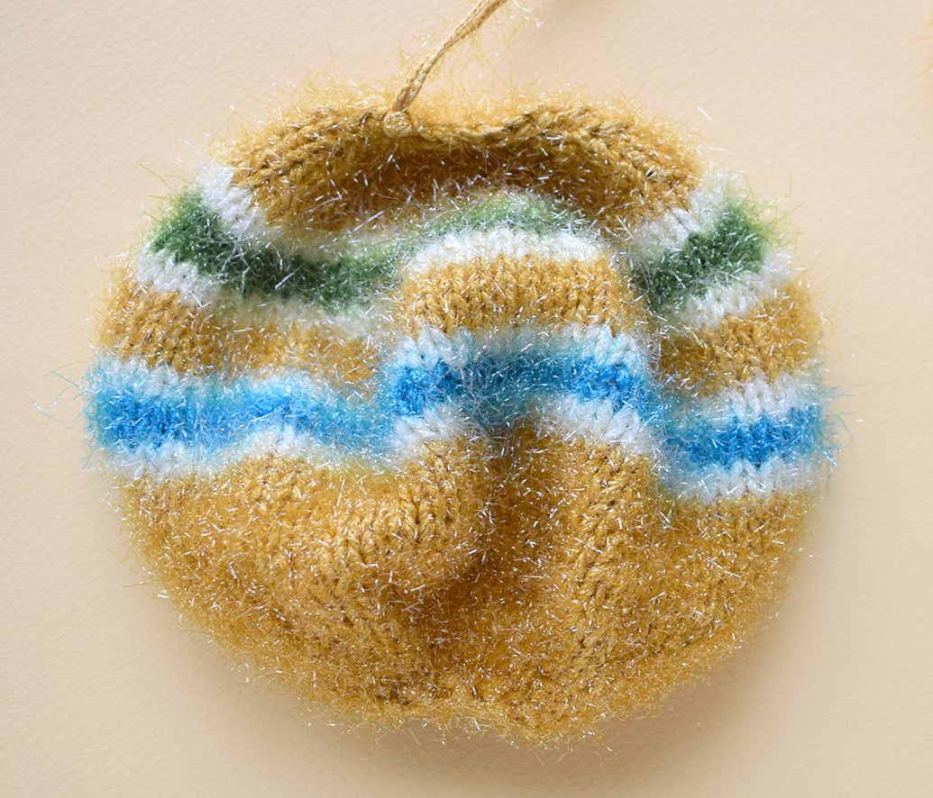 Blog content image for 'Knitting pattern for a "Sheep" cushion'