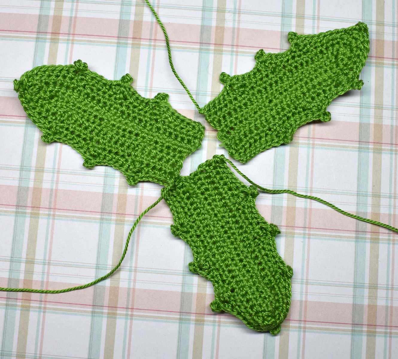 Blog-Inhaltsbild für 'Bärenstiefel - Weihnachtsbroschen'