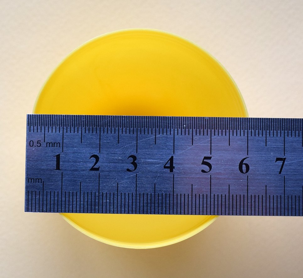 Blog-Inhaltsbild für 'Handyhalterung «Osterrasen» gestrickt'